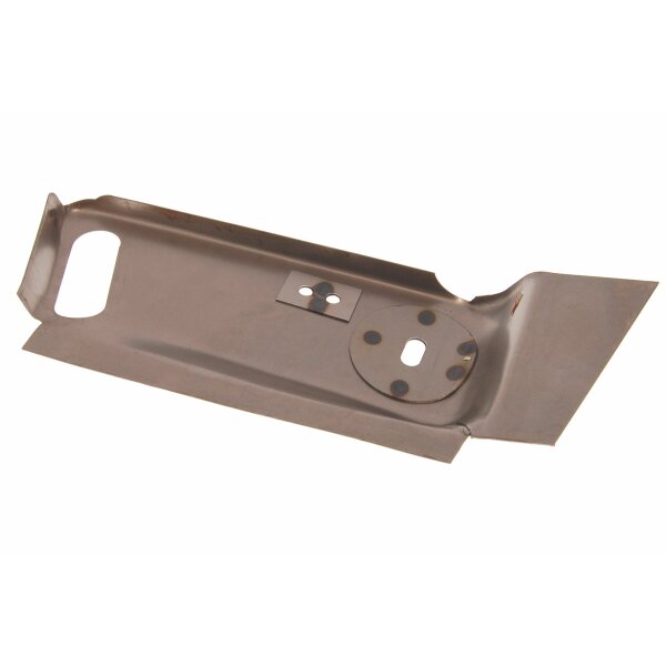 BRACKET, WHEEL ARCH TO GRILLE SURROUND RH